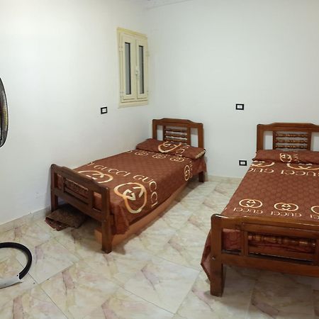 Furnished Apartment - Beach View "Nearest Beach 2 Minutes Walking" - Free Wifi- Abo Keer - Alexandria - Egypt Abu Qir Luaran gambar