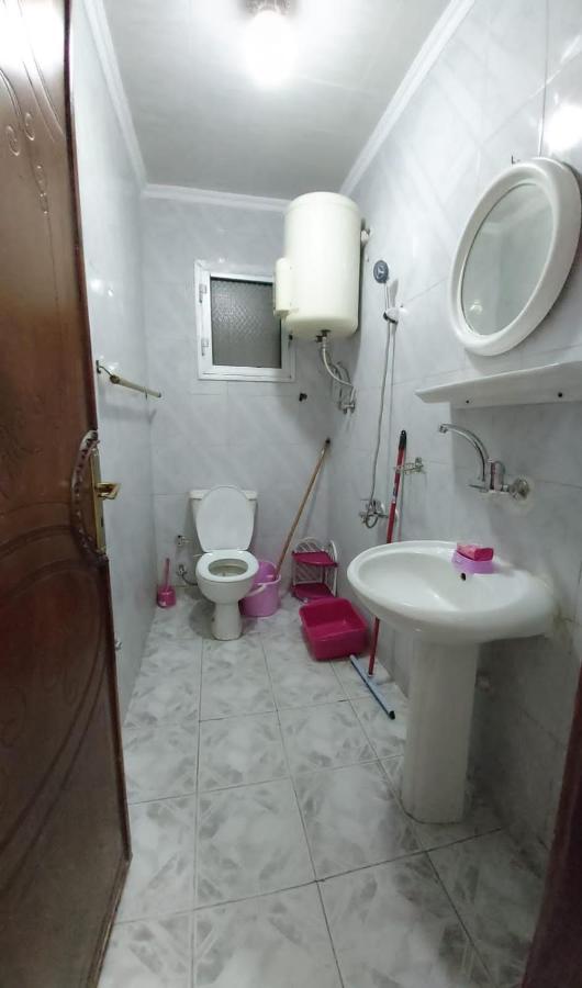 Furnished Apartment - Beach View "Nearest Beach 2 Minutes Walking" - Free Wifi- Abo Keer - Alexandria - Egypt Abu Qir Luaran gambar