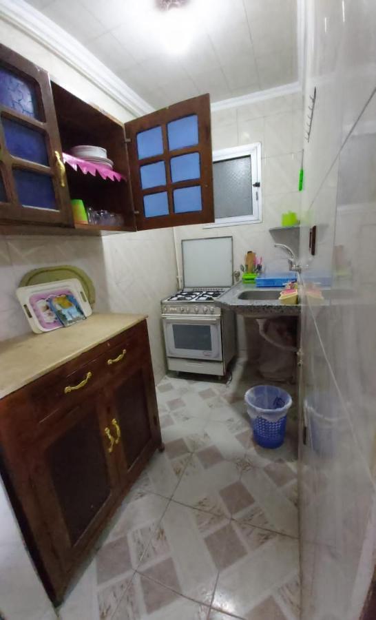 Furnished Apartment - Beach View "Nearest Beach 2 Minutes Walking" - Free Wifi- Abo Keer - Alexandria - Egypt Abu Qir Luaran gambar