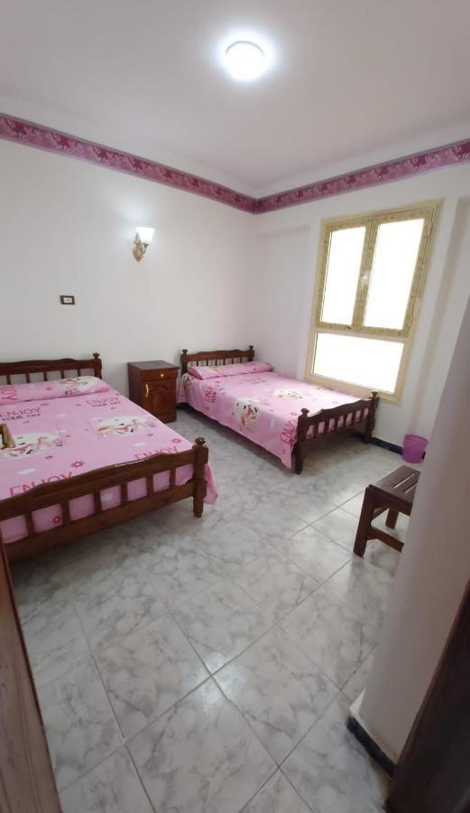 Furnished Apartment - Beach View "Nearest Beach 2 Minutes Walking" - Free Wifi- Abo Keer - Alexandria - Egypt Abu Qir Luaran gambar